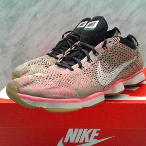 Nike Womens Flyknit Zoom Agility Running Shoes 9.5